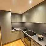 Edith Apartment *